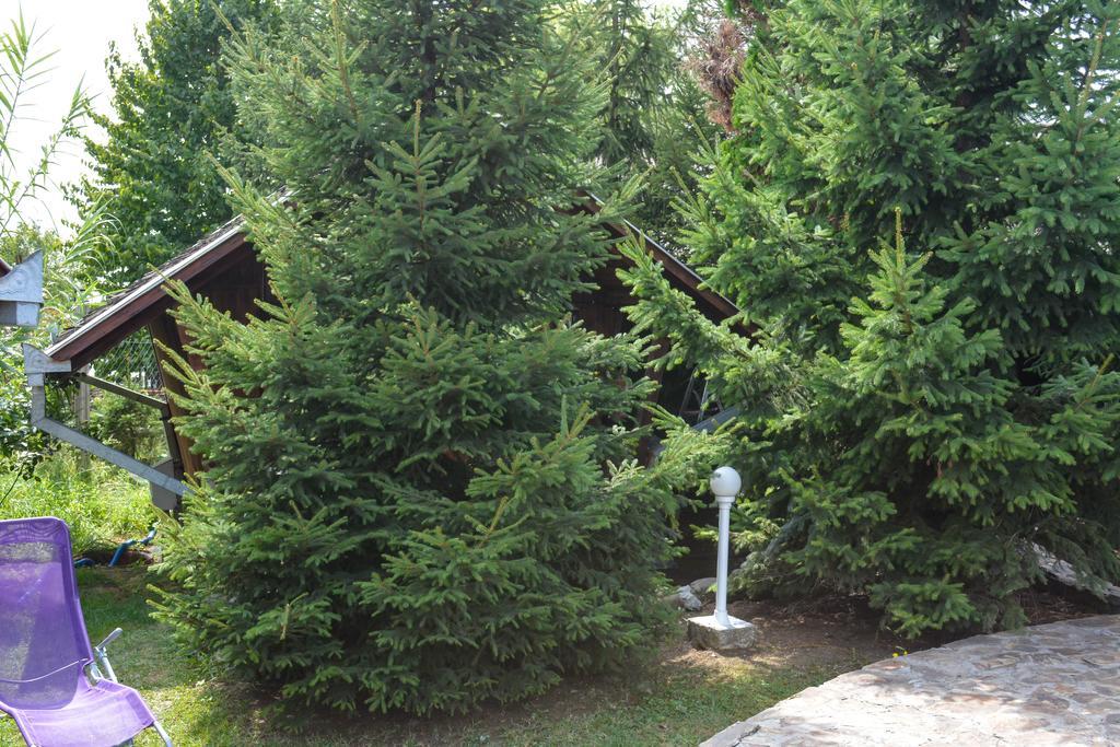 Camping Robinson Country Club Gran Varadino Esterno foto